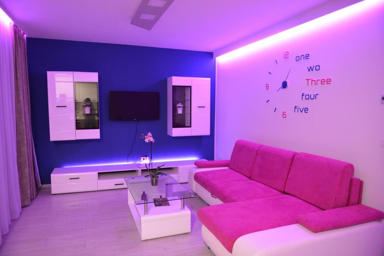Coresi Deluxe Apartment Braşov Dış mekan fotoğraf