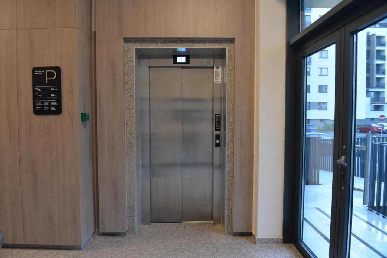 Coresi Deluxe Apartment Braşov Dış mekan fotoğraf